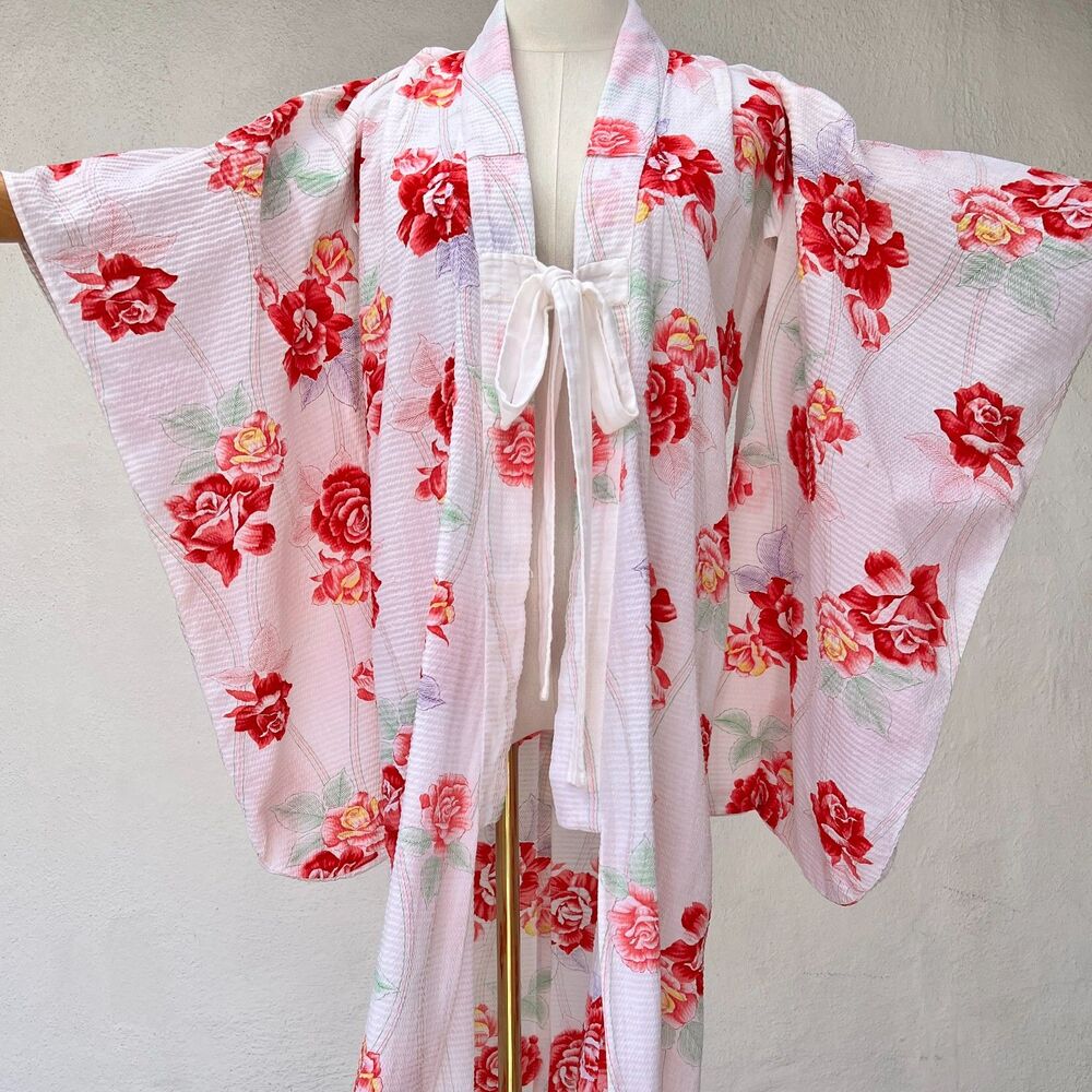 Vintage Japanese Yukata Summer Kimono Robe Pink Roses on White Cotton Seersucker